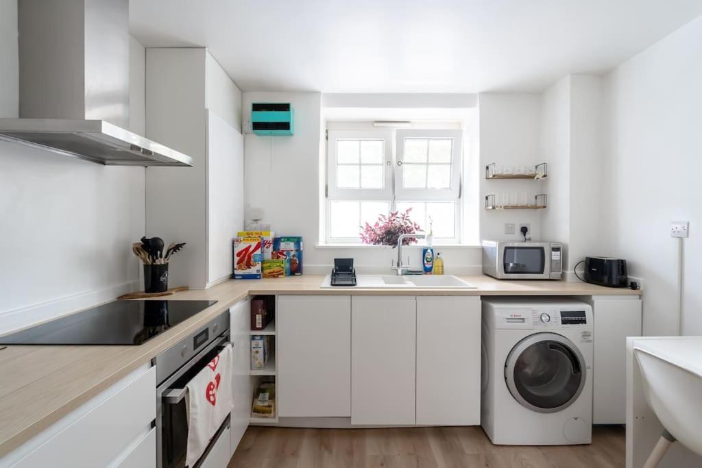 Quaint Near Tower-london Bridge And Big Ben Apartament *