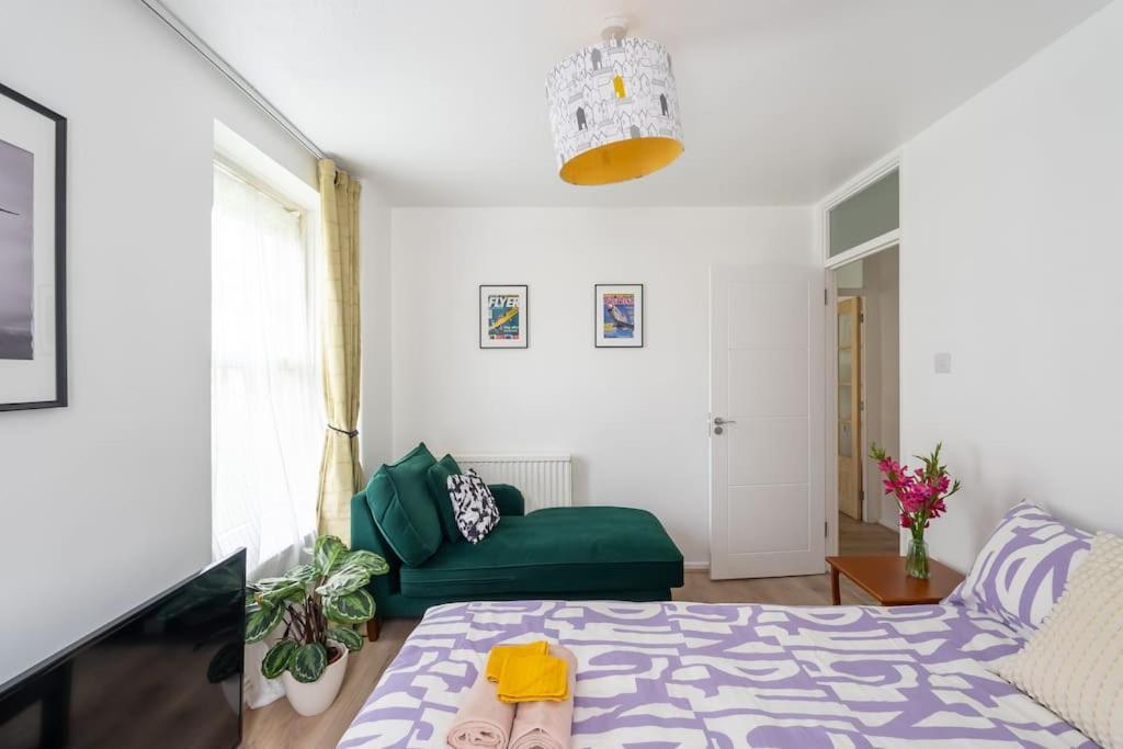 Quaint Near Tower-london Bridge And Big Ben Apartament Londra