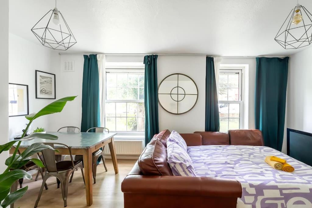 Quaint Near Tower-london Bridge And Big Ben Appartamento *